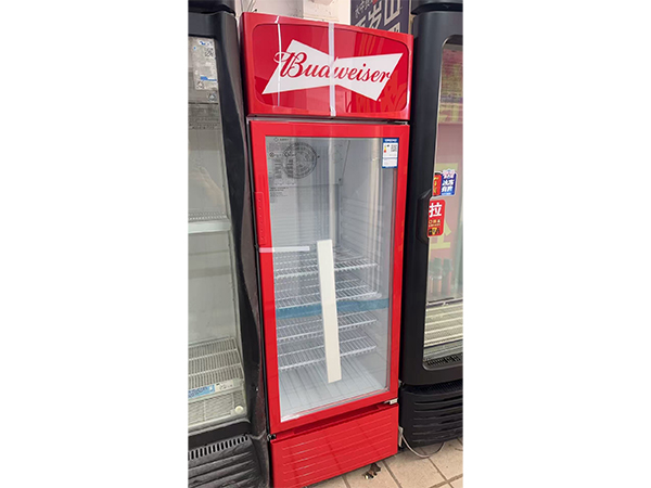 冰柜設(shè)備回收